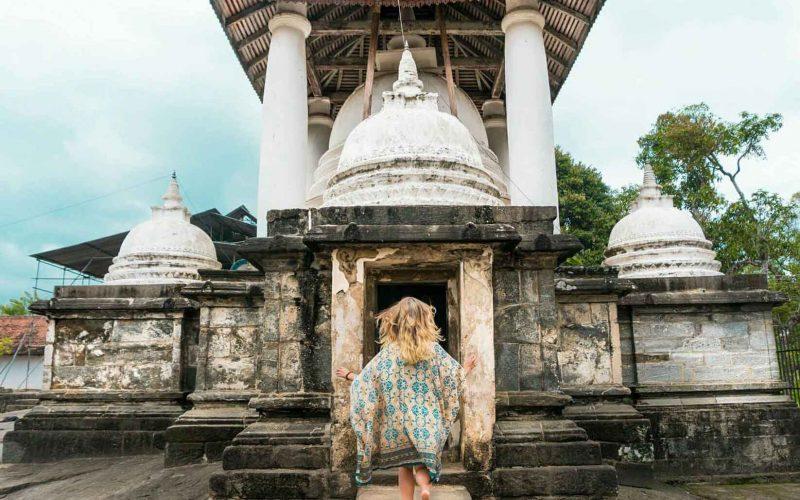Gadaladeniya Temple